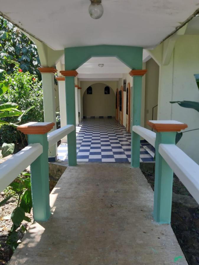 Hotel Cabanas Margarita & Ed Palenque Extérieur photo